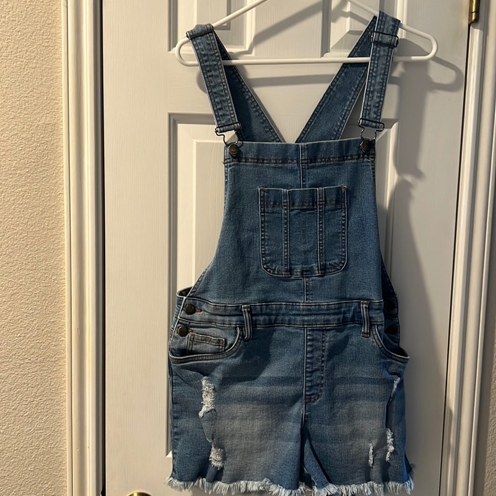 Venus Denim Short Overalls    8. NWOT